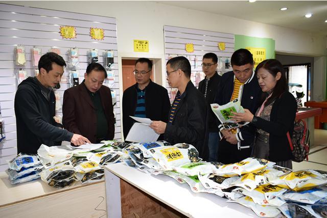 桂林市市场监管局领导调研指导阳朔县 旅游市场扫黑除恶治乱工作
